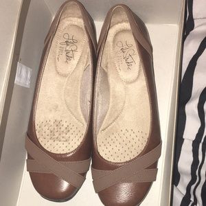 Brown “Baby Doll” or Flat women’s shoes BRAND NEW